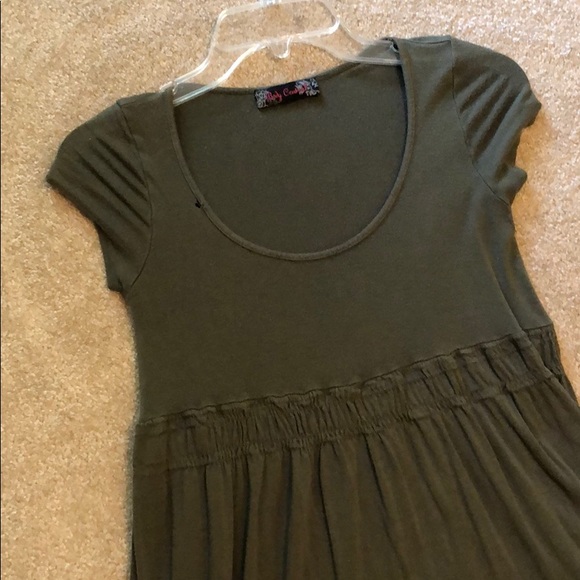 🌸3 for $15!🌸 Dark green short sleeve dress - Picture 3 of 5
